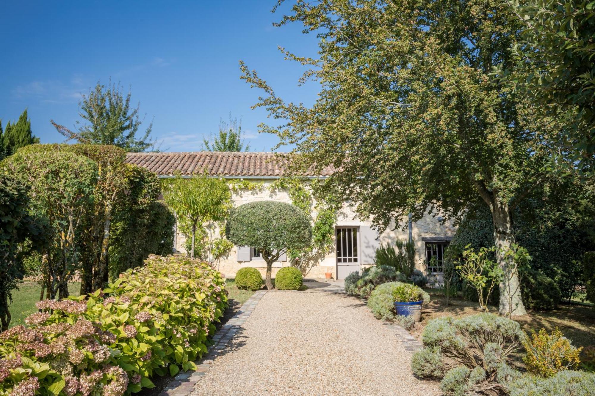 Les Clefs De Troplong Mondot Saint-Émilion Buitenkant foto